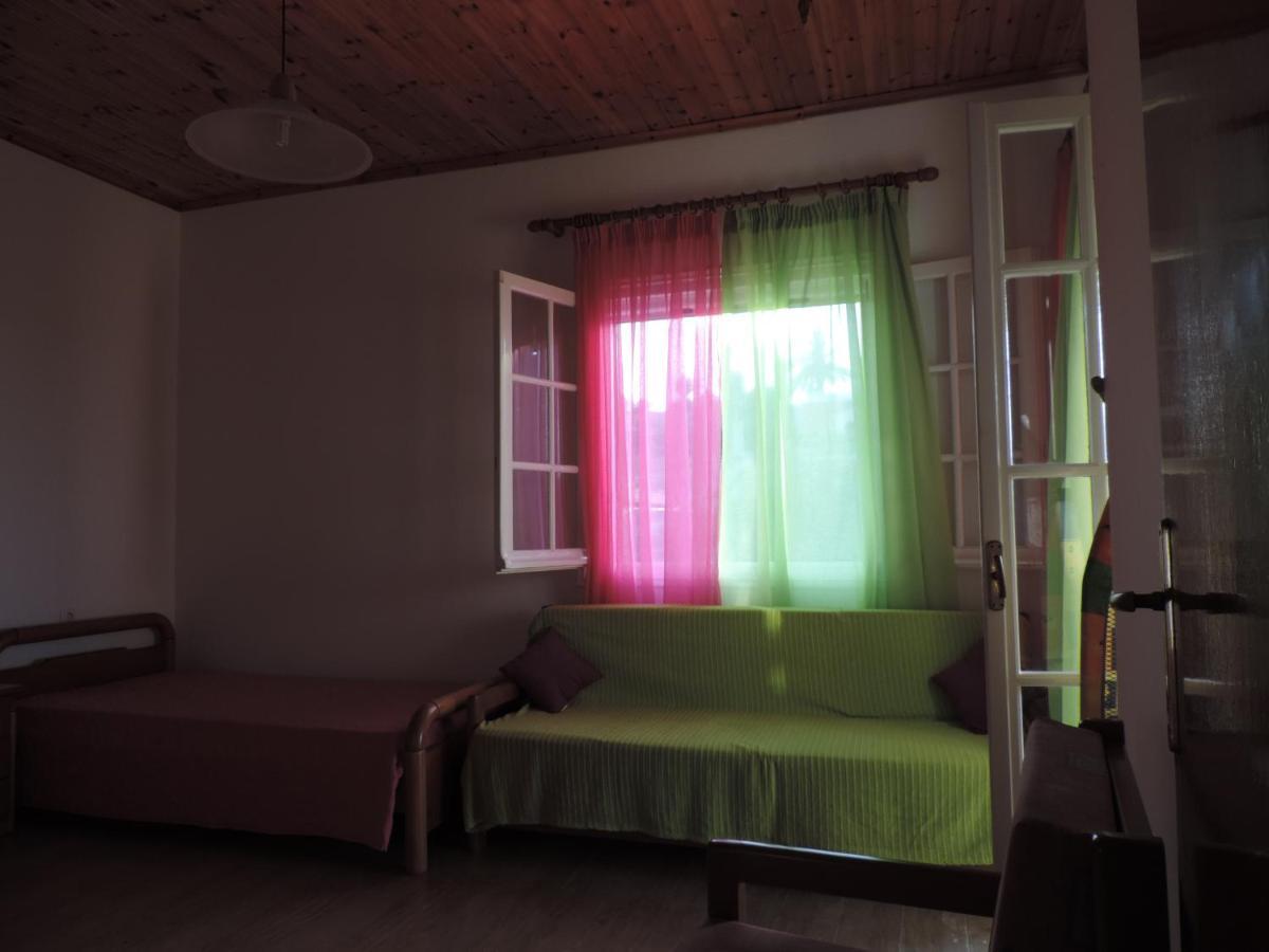 Apartments Peli-Maria Agios Stefanos Avliotes  Eksteriør billede